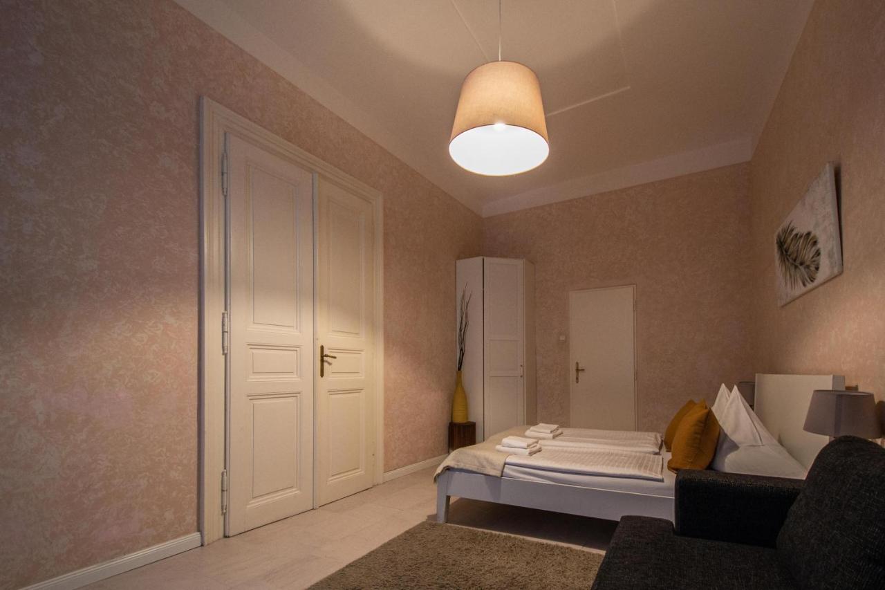 Apartment Rose Ruterra Prag